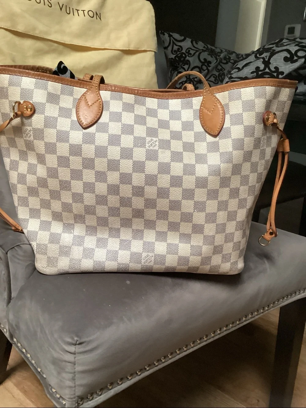 Louis Vuitton Damier Azur Canvas Neverfull Tote - White & Tan
